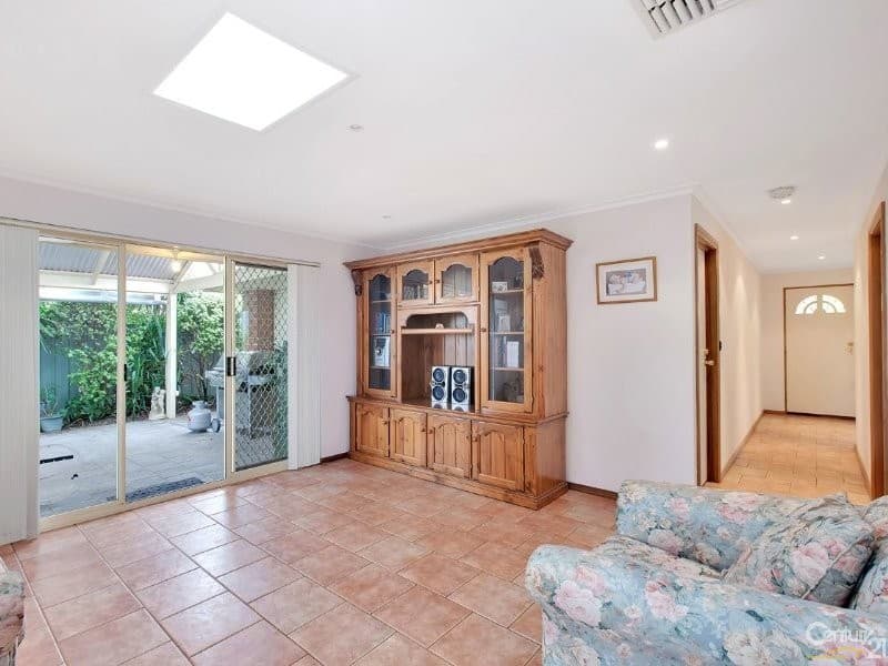 15 Cranbourne Drive, O'Halloran Hill, SA, 5158, O'Halloran Hill - Thumbnail 5