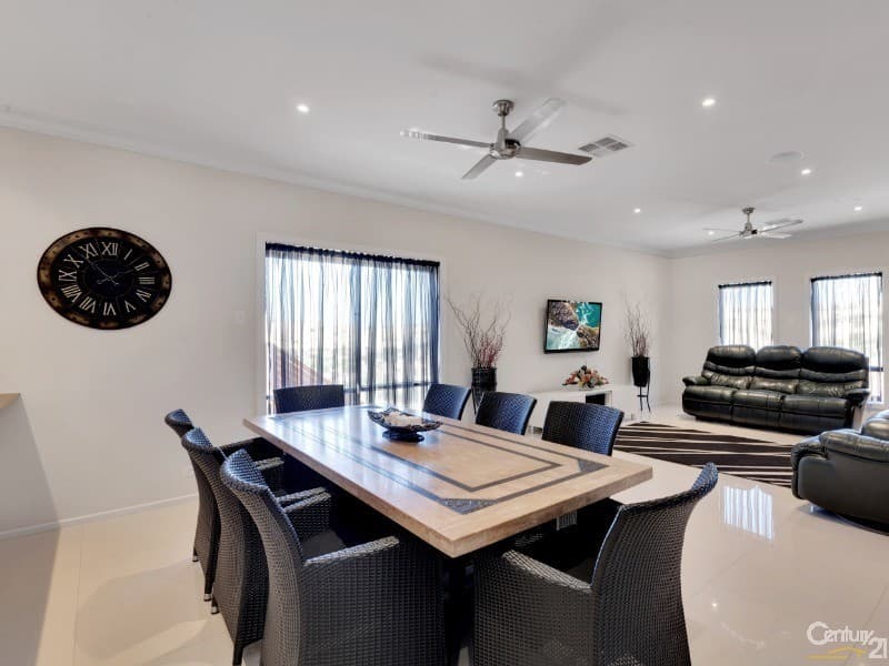 2 Douglas Court, Hallett Cove, SA, 5158, Hallett Cove - Thumbnail 7