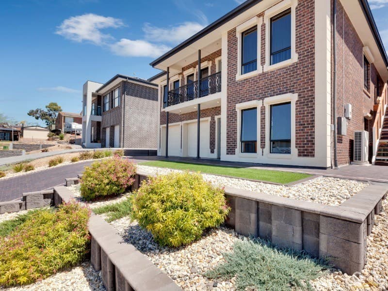 2 Douglas Court, Hallett Cove, SA, 5158, Hallett Cove - Thumbnail 2