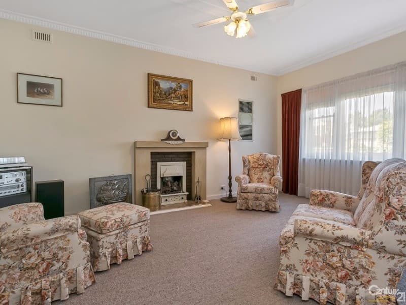77 Albert Street, Clarence Gardens, SA, 5039, Clarence Gardens - Thumbnail 2
