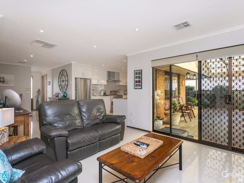 1 Arachne Drive, Hallett Cove, SA, 5158, Hallett Cove - Thumbnail 3