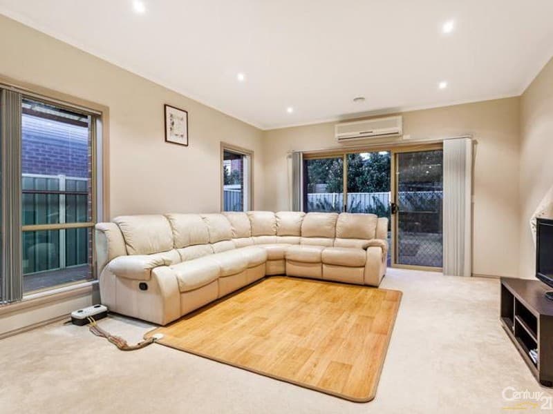 15 Lambeth Court, Point Cook, VIC, 3030, Point Cook - Thumbnail 2