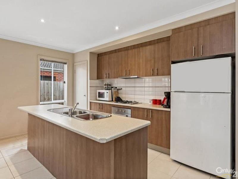 8 Bliss Street, Point Cook, VIC, 3030, Point Cook - Thumbnail 3
