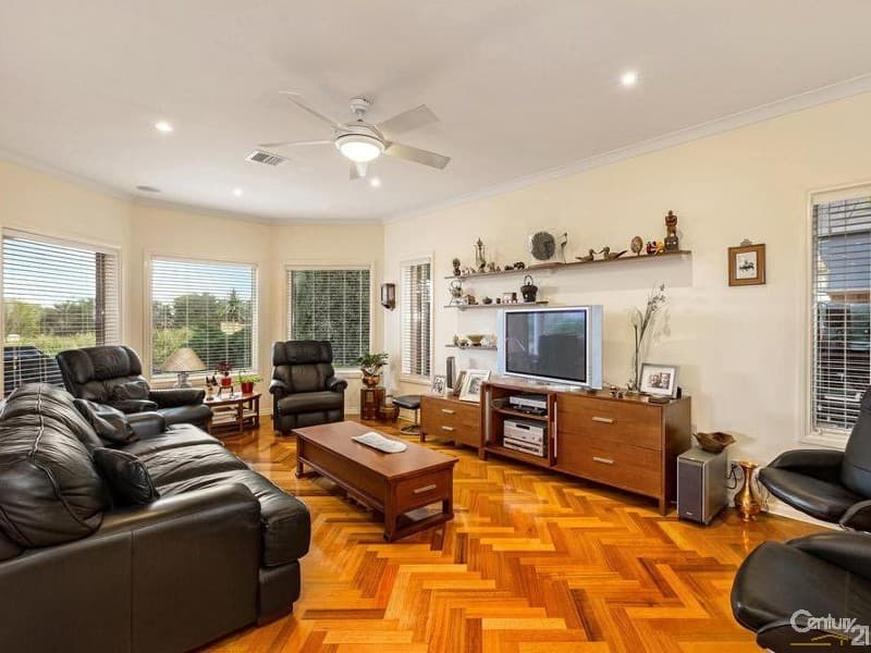 40 Eagleview Place, Sanctuary Lakes, VIC, 3030, Point Cook - Thumbnail 5