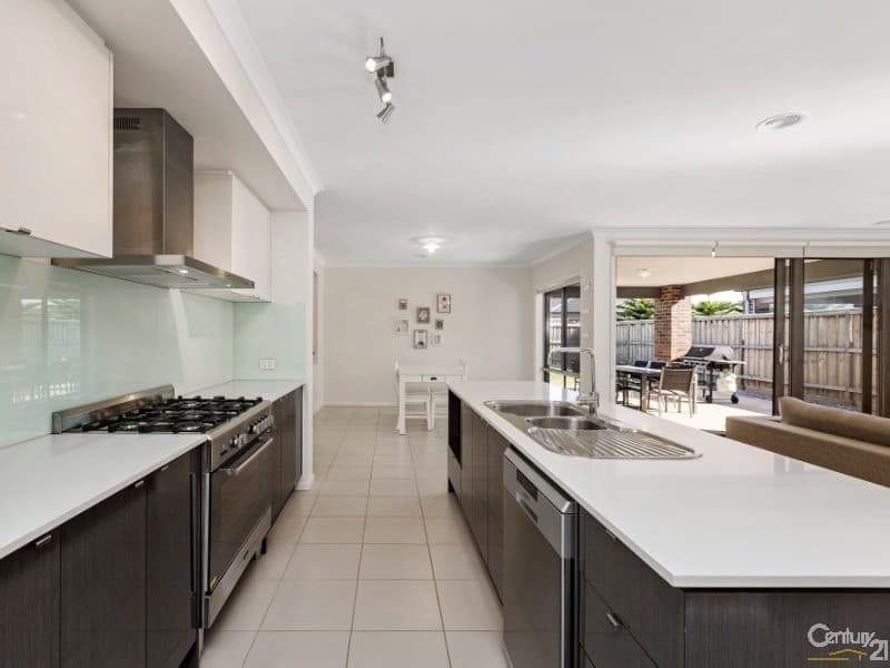 8 Tristania Drive, Point Cook, VIC, 3030, Point Cook - Thumbnail 5