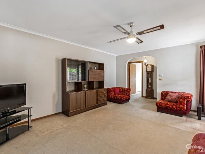 28 Merton Street, Altona Meadows, VIC, 3028, Altona Meadows - Thumbnail 4