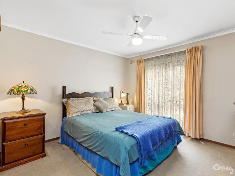 28 Merton Street, Altona Meadows, VIC, 3028, Altona Meadows - Thumbnail 8