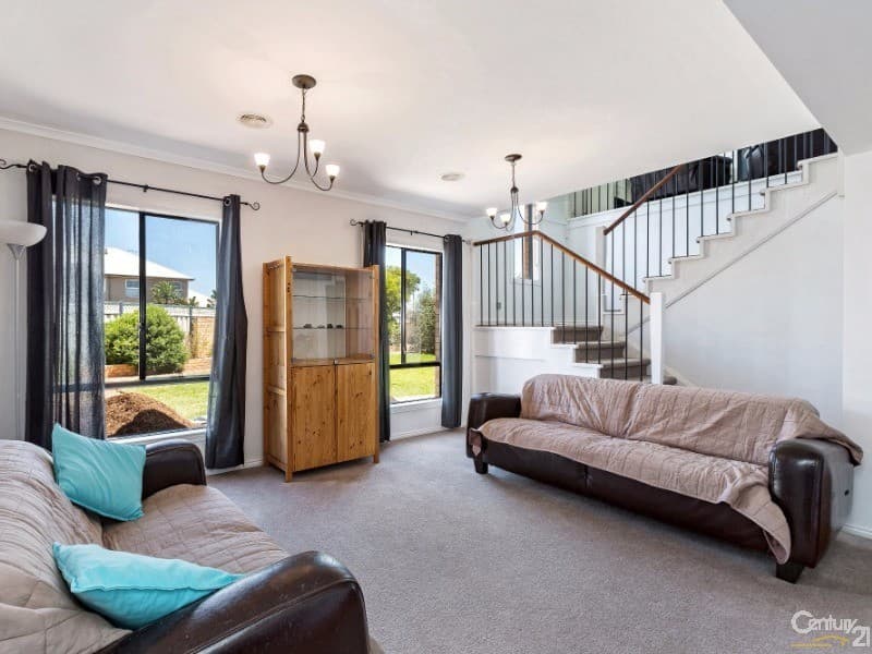 38 McIntyre Avenue, Point Cook, VIC, 3030, Point Cook - Thumbnail 2