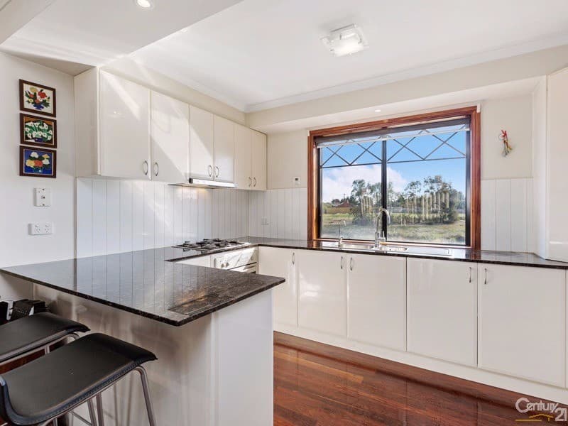 1/10 Windle Court, Truganina, VIC, 3029, Truganina - Thumbnail 2