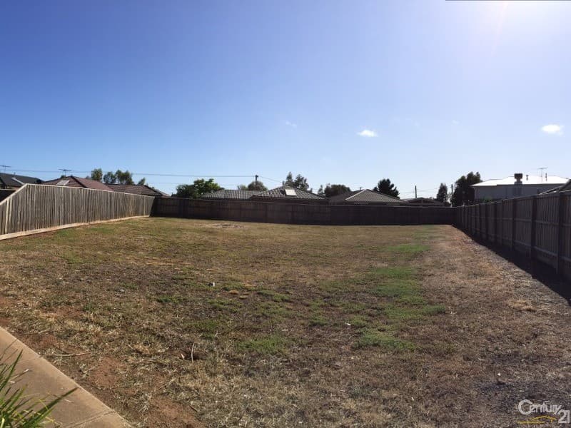 11 Lake Park Court, Werribee, VIC, 3030, Werribee - Thumbnail 3