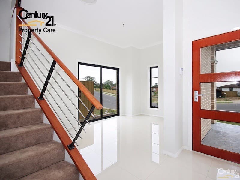 15 Pendergast Ave, Minto, NSW, 2566, Minto - Thumbnail 4