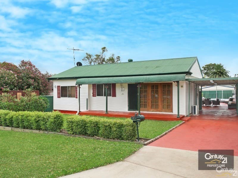 4 Phyllis St, Minto, NSW, 2566, Minto - Thumbnail 2