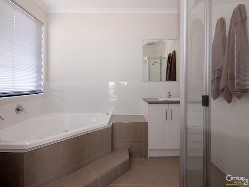 4 Bollard Avenue, Seaford Meadows, SA, 5169, Seaford Meadows - Thumbnail 7