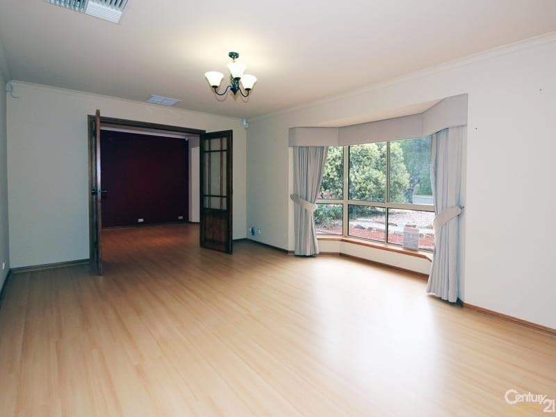 4  Montrose Court, Onkaparinga Hills, SA, 5163, Onkaparinga Hills - Thumbnail 5