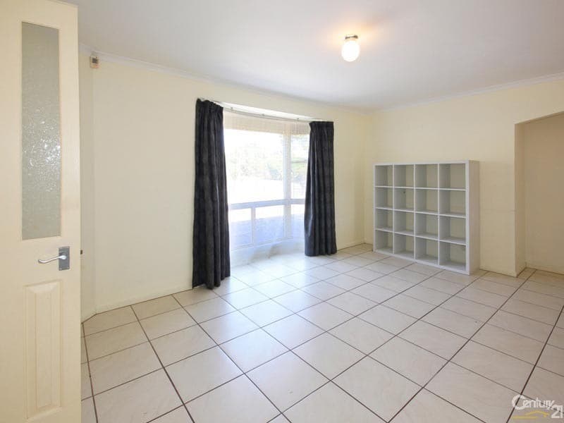 10 Whittaker Avenue, Old Reynella, SA, 5161, Old Reynella - Thumbnail 8