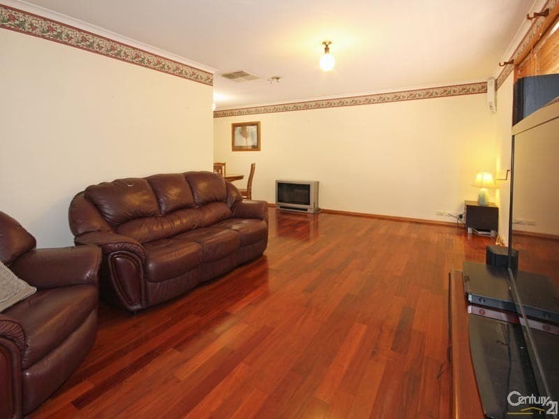 8 Beverley Street, Morphett Vale, SA, 5162, Morphett Vale - Thumbnail 2
