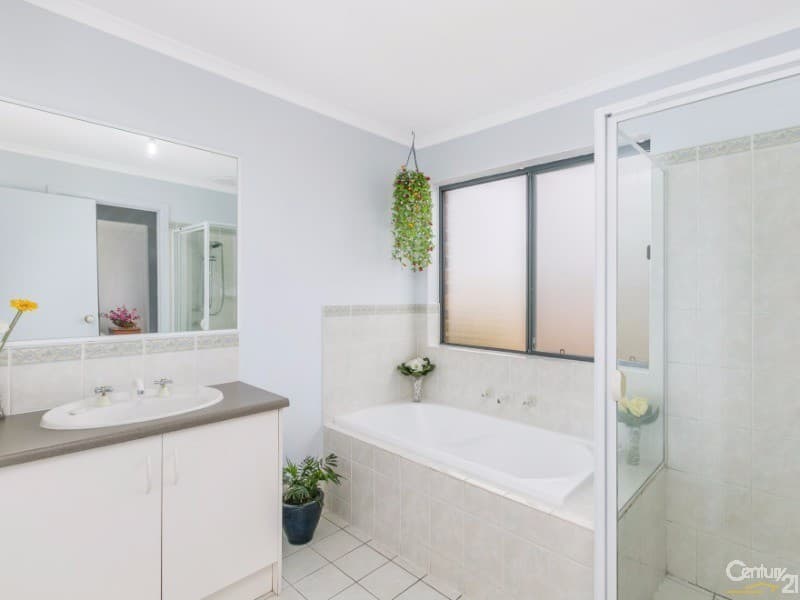 63 Chamberlain Drive, Christie Downs, SA, 5164, Christie Downs - Thumbnail 5