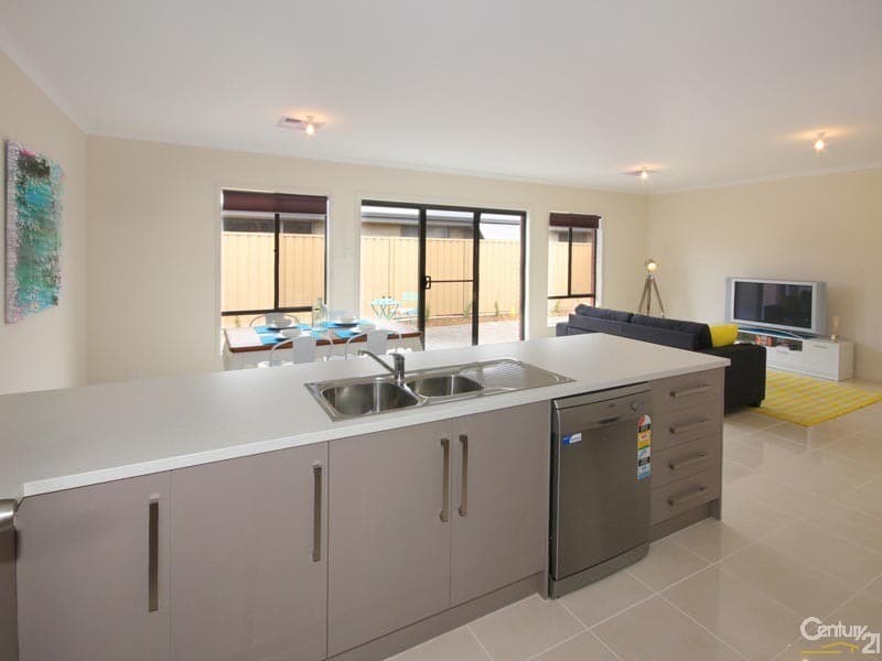 98 Madden Drive, Griffith, NSW, 2680, Griffith - Thumbnail 4