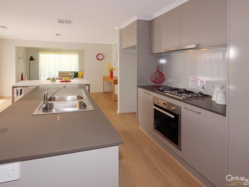 10 Bollard Avenue, Seaford Meadows, SA, 5169, Seaford Meadows - Thumbnail 2