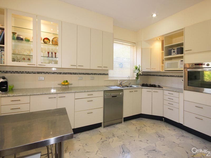 18 Eyre Street, Seaview Downs, SA, 5049, Seaview Downs - Thumbnail 2