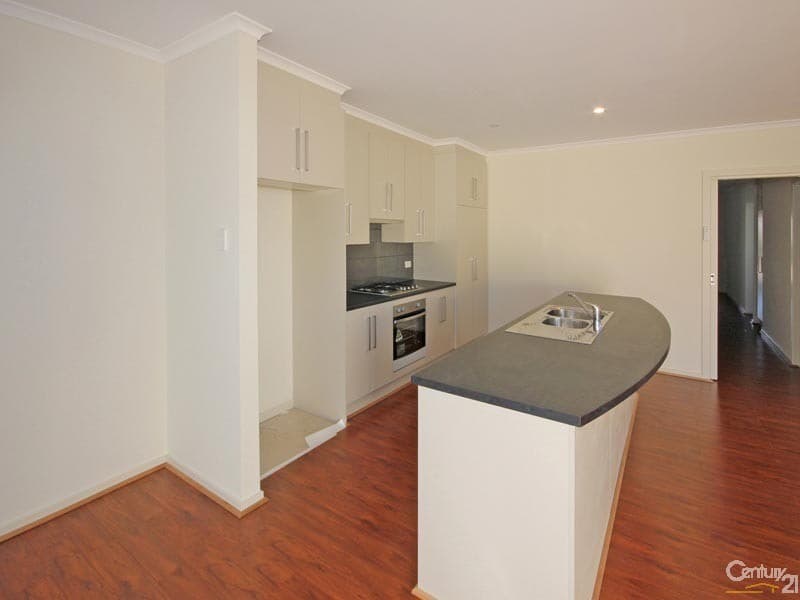 14 Atkins Crescent, Morphett Vale, SA, 5162, Morphett Vale - Thumbnail 2