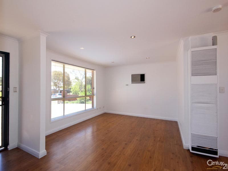 8  Heather Drive, Christie Downs, SA, 5164, Christie Downs - Thumbnail 3