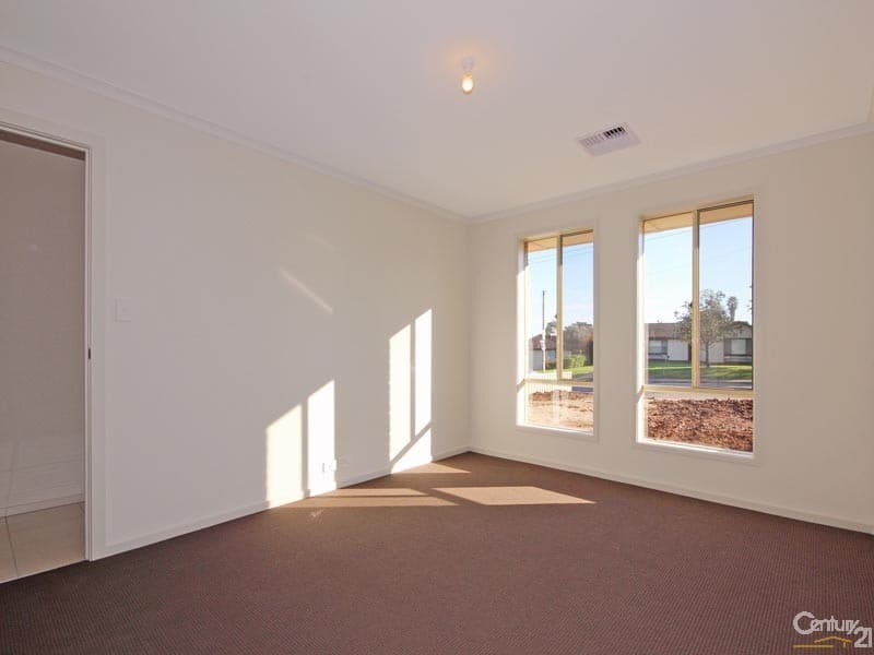 42 Bains Road, Morphett Vale, SA, 5162, Morphett Vale - Thumbnail 5