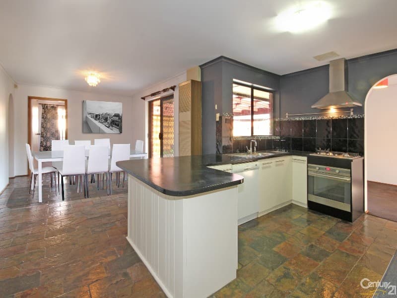 11 Concord Drive, Old Reynella, SA, 5161, Old Reynella - Thumbnail 2