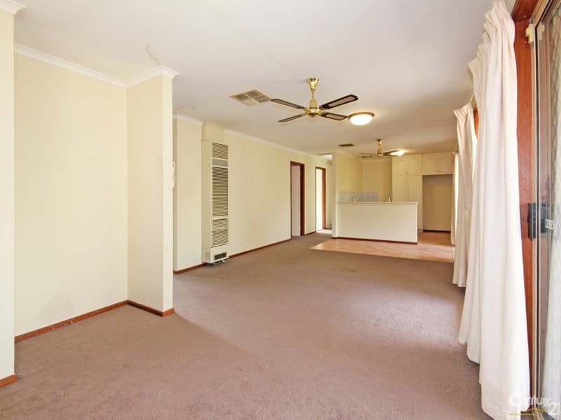 5 Amanda Way, Morphett Vale, SA, 5162, Morphett Vale - Thumbnail 2