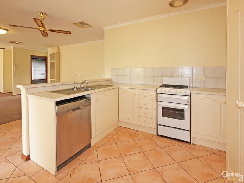 5 Amanda Way, Morphett Vale, SA, 5162, Morphett Vale - Thumbnail 3