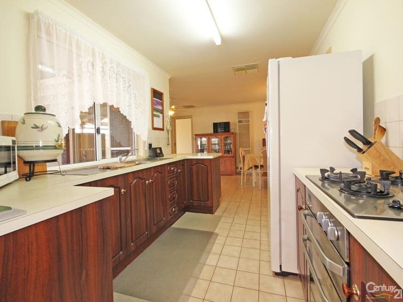 21 Sinclair Court, Old Reynella, SA, 5161, Old Reynella - Thumbnail 4