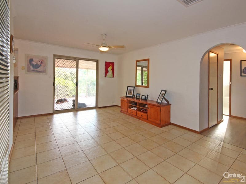 16 Banksia Road, Aberfoyle Park, SA, 5159, Aberfoyle Park - Thumbnail 4