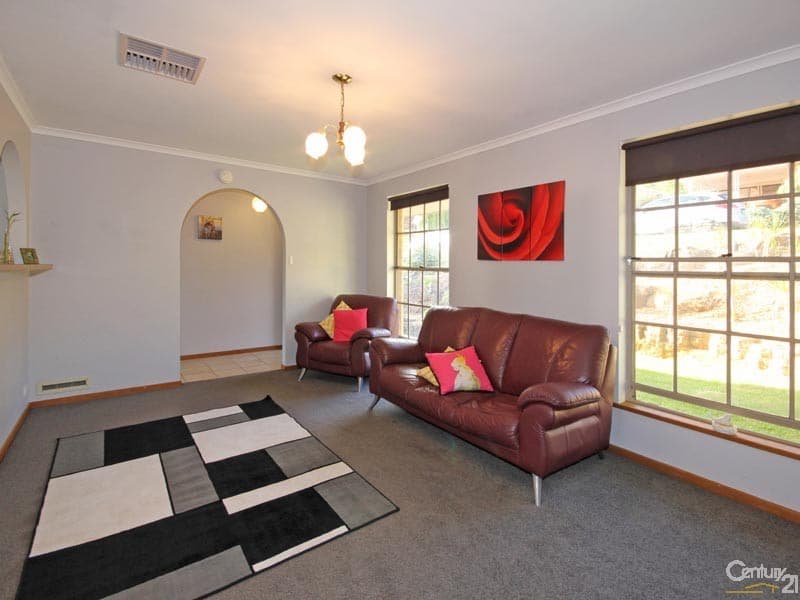 16 Banksia Road, Aberfoyle Park, SA, 5159, Aberfoyle Park - Thumbnail 3