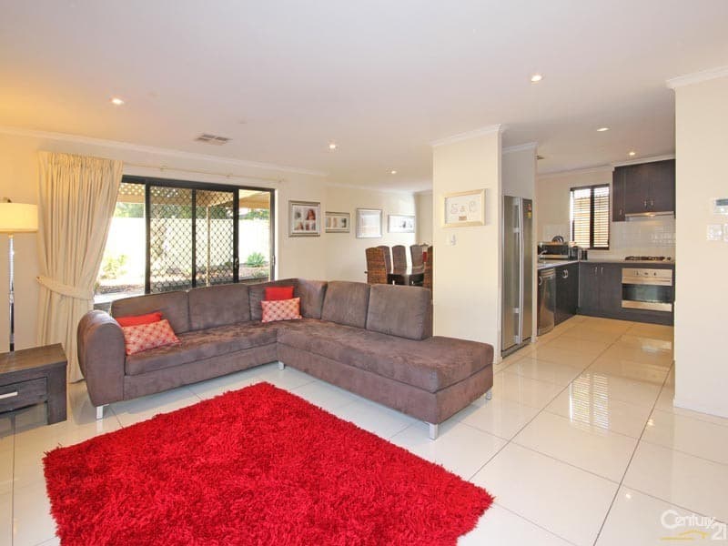 69 Park Avenue, Emerald, QLD, 4720, Emerald - Thumbnail 3