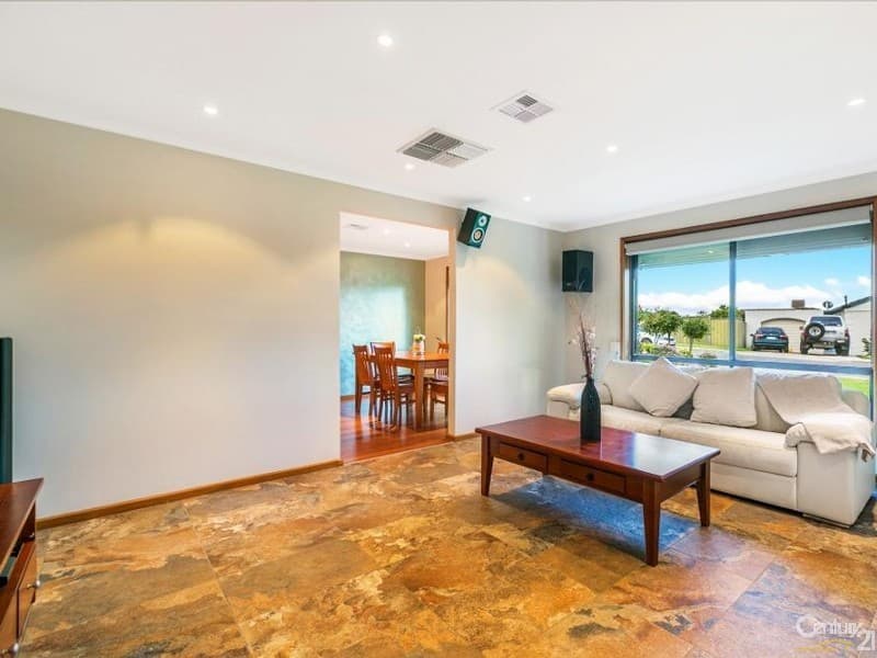 51 Neeangarra Crescent, Hallett Cove, SA, 5158, Hallett Cove - Thumbnail 6