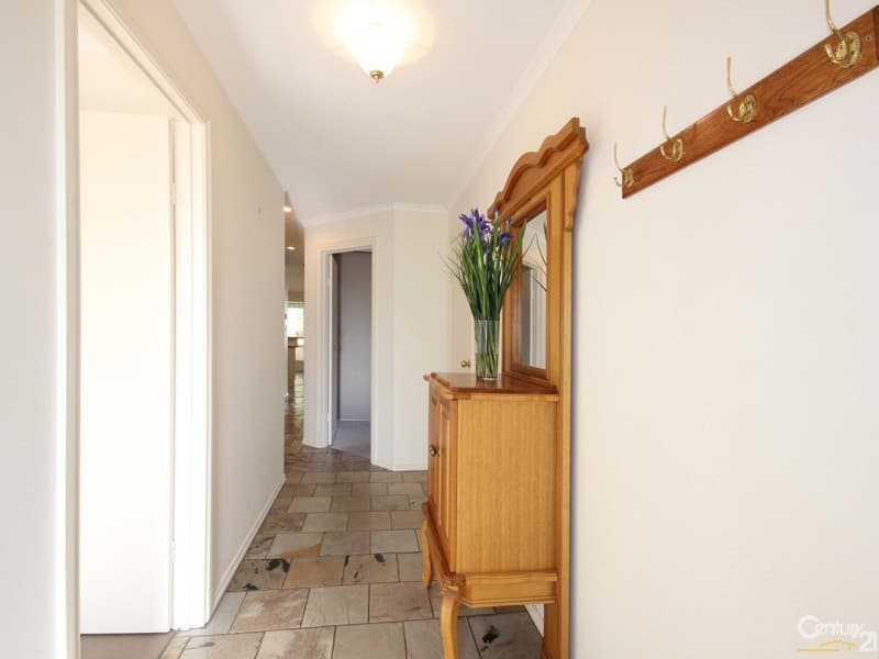 10 Drumborg Court, Woodcroft, SA, 5162, Woodcroft - Thumbnail 2