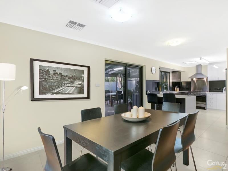 18 Lepena Crescent, Hallett Cove, SA, 5158, Hallett Cove - Thumbnail 5