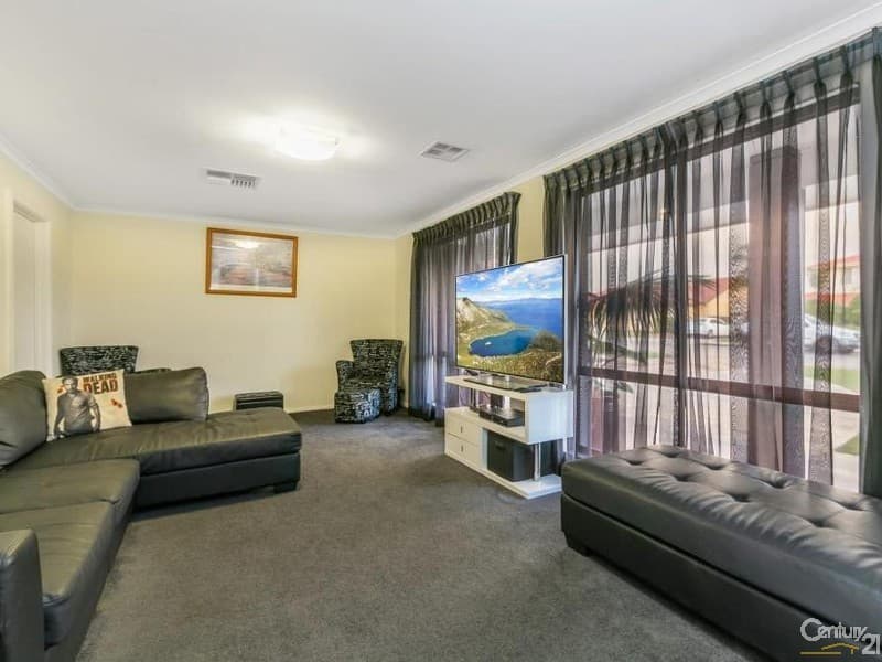 18 Lepena Crescent, Hallett Cove, SA, 5158, Hallett Cove - Thumbnail 6