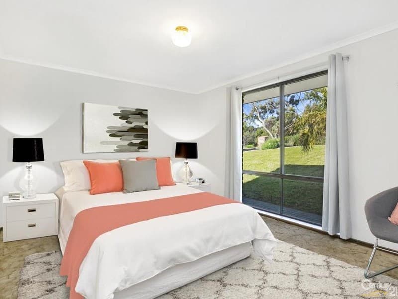 34 Ragamuffin Drive, Hallett Cove, SA, 5158, Hallett Cove - Thumbnail 3