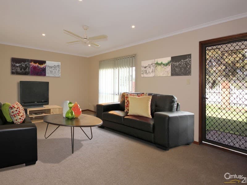 1/77 Bains Road, Morphett Vale, SA, 5162, Morphett Vale - Thumbnail 2