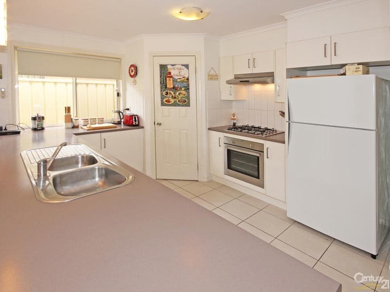 4 Robertson Road, Christies Beach, SA, 5165, Christies Beach - Thumbnail 3
