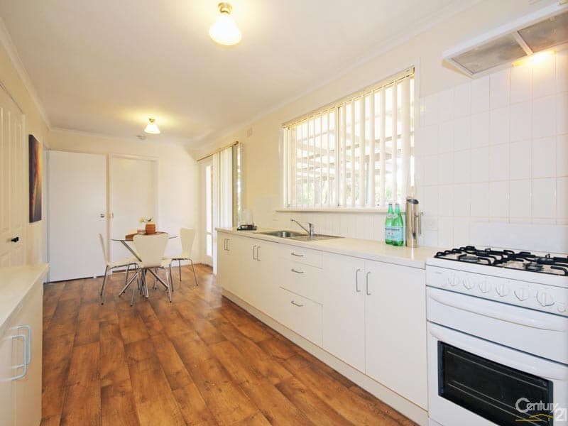 12 McCarthy Avenue, Morphett Vale, SA, 5162, Morphett Vale - Thumbnail 3