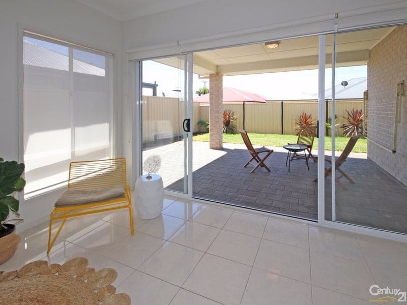 30 Yarr Crescent, Seaford Meadows, SA, 5169, Seaford Meadows - Thumbnail 2