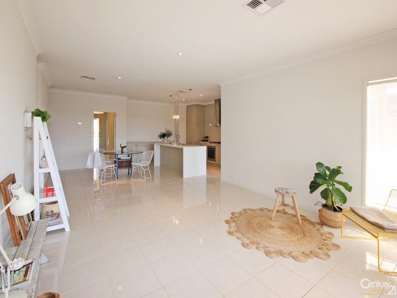 30 Yarr Crescent, Seaford Meadows, SA, 5169, Seaford Meadows - Thumbnail 5