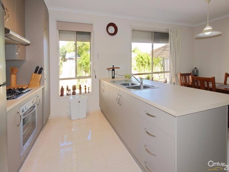 2 Pancras Court, Morphett Vale, SA, 5162, Morphett Vale - Thumbnail 2