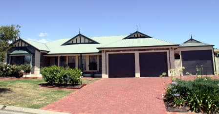 70/9 Bayview Street, Runaway Bay - Image 1
