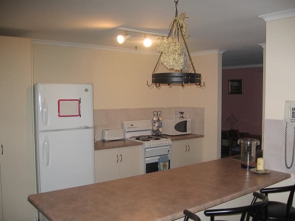 13 Lynly Court, Morphett Vale, SA, 5162, Morphett Vale - Thumbnail 2