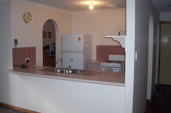 102 Emmerson Drive, Morphett Vale, SA, 5162, Morphett Vale - Thumbnail 2