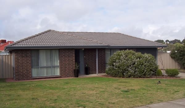 12 Le Grande Avenue, Orana, WA, 6330, Orana - Image 1