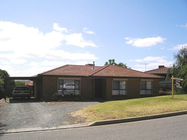 25 Glenhelen Rd, Morphett Vale, SA, 5162, Morphett Vale - Image 1